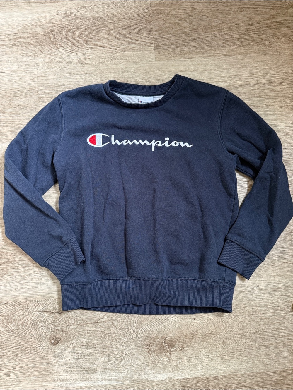 Boys Champion Navy Crewneck Sweatshirt with Embroidered Logo 10/12 Medium